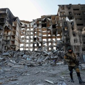 Κρανίου τόπος η Κονσταντινόβκα: Ουκρανός στρατιώτης καταγράφει το απότοκο των σφοδρών βομβαρδισμών (βίντεο)