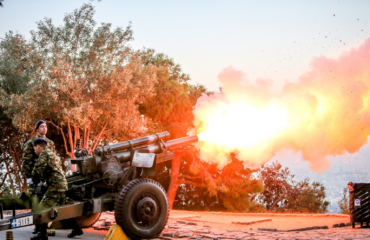 25η Μαρτίου: Με τους 21 κανονιοβολισμούς από το Λυκαβηττό «ξύπνησε» σήμερα η Αθήνα (βίντεο)