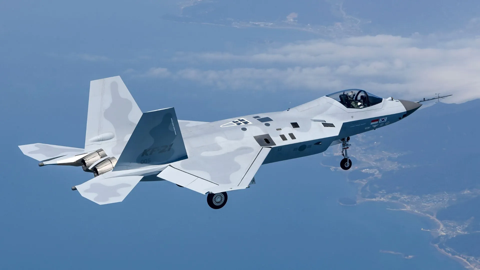 Η Νότια Κορέα παρουσίασε το πρώτο μαχητικό KF-21 Boramae μαζικής παραγωγής (βίντεο)