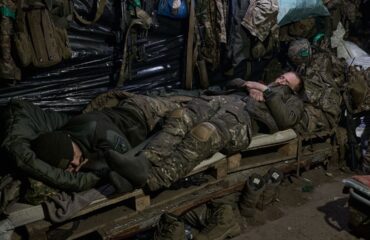 Ουκρανοί στρατιώτες στο Σούμι εξοντώθηκαν τη στιγμή που κοιμόντουσαν μέσα σε όχημα – Δείτε βίντεο