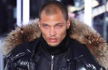 Τζέρεμι Μικς: Ο «πιο σέξι εγκληματίας του κόσμου» μιλά για τους ξυλοδαρμούς στη φυλακή & τις γυμνές φωτογραφίες