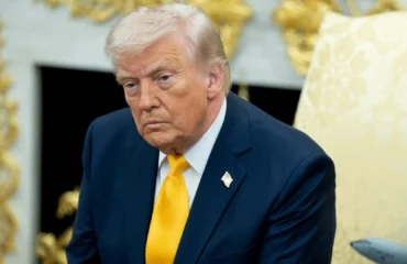 Ν.Τραμπ προς Ιράν: «Σοβαρευτείτε πριν να είναι αργά»