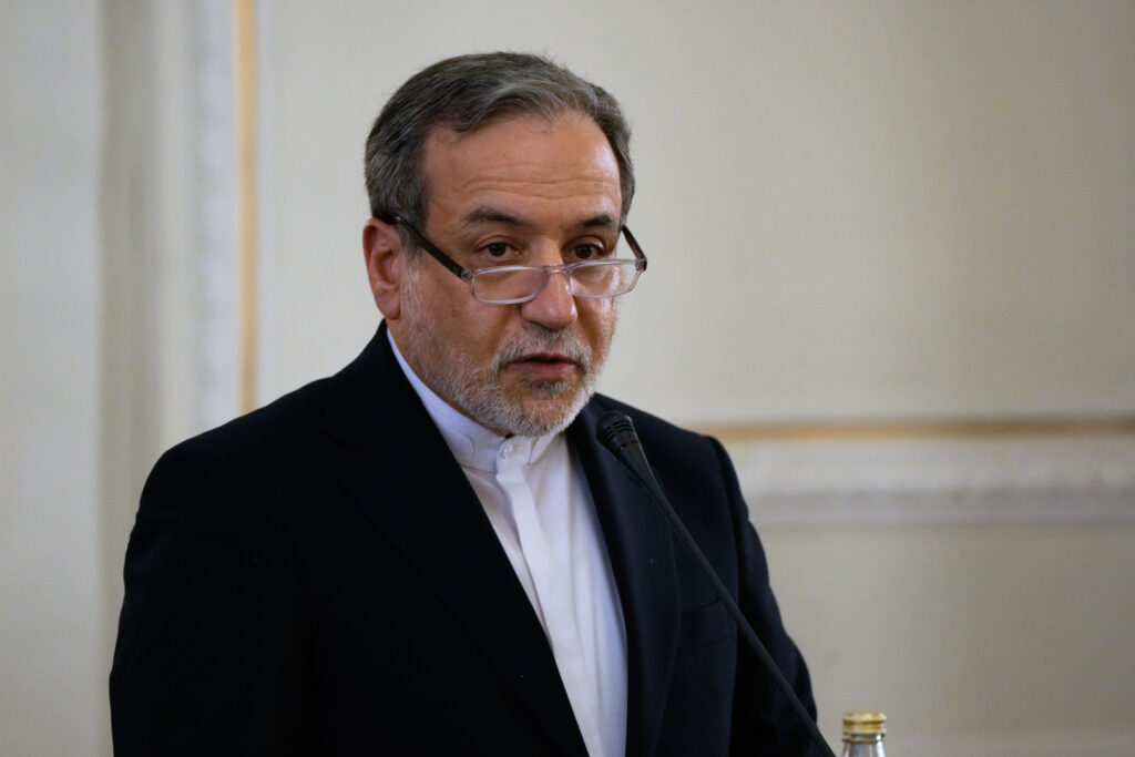 Α.Αραγτσί: «Οι ΗΠΑ άρχισαν να στέλνουν διάφορα μηνύματα μέσω διαφόρων μεσαζόντων»