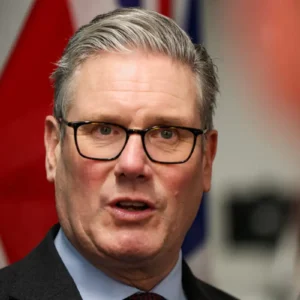 Παραδοχή Κ.Στάρμερ: «Έχουμε πόλεμο σε δύο μέτωπα – Ουκρανία και Ιράν»