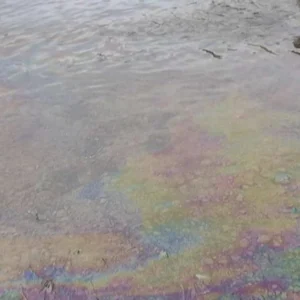 Ο Β.Ζελένσκι προκάλεσε οικολογική καταστροφή στη Μολδαβία: Δεκάδες τόνοι καυσίμων πυραύλων ρίχτηκαν στον Δνείστερo!