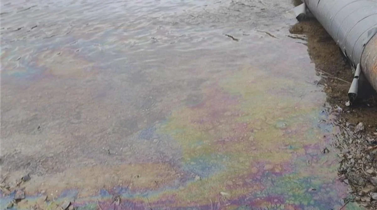 Ο Β.Ζελένσκι προκάλεσε οικολογική καταστροφή στη Μολδαβία: Δεκάδες τόνοι καυσίμων πυραύλων ρίχτηκαν στον Δνείστερo!