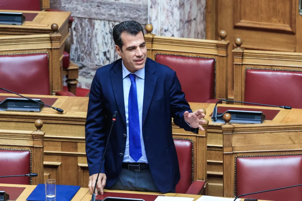 Ο Θ.Πλεύρης «πανηγυρίζει» τώρα για πιθανά κέντρα απελάσεων σε τρίτες χώρες που μπορεί να γίνουν στο μέλλον!