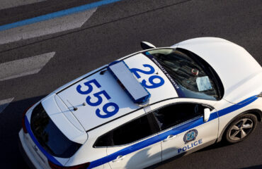 Αχαία: Εισβολή οπλοφόρων σε κατοικία – Κτύπησαν μητέρα και κόρη