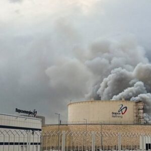 Το Ιράν κτύπησε βιομηχανικές εγκαταστάσεις στο Μπαχρέιν (βίντεο)