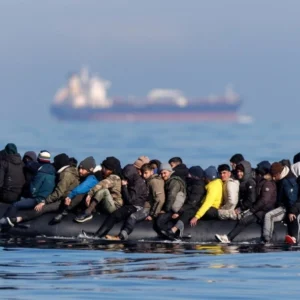 Τραγωδία με 22 νεκρούς παράνομους μετανάστες στην Κρήτη: Στην εισαγγελία Ηρακλείου οι δύο Σουδανοί διακινητές