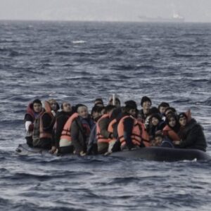 Τραγωδία νότια της Κρήτης: 22 παράνομοι μετανάστες νεκροί από δίψα και ασιτία