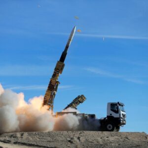 Bίντεο: Ιρανικός πύραυλος έπληξε την ισραηλινή πόλη Εσταόλ – Πολλοί τραυματίες