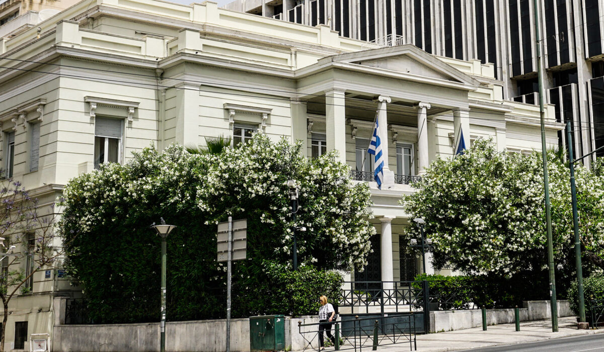 ΥΠΕΞ για επιθέσεις σε χριστιανική κοινότητα στη Συρία: «Παρακολουθούμε στενά τις εξελίξεις»