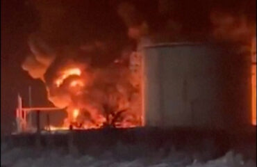 Το Κίεβο απαγορεύει να πέσουν οι τιμές πετρελαίου – Σφυροκοπά ρωσικά διυλιστήρια