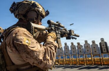 Wall Street Journal: Οι ΗΠΑ θα μπορούσαν να αναπτύξουν πάνω από 17.000 στρατιώτες κατά του Ιράν