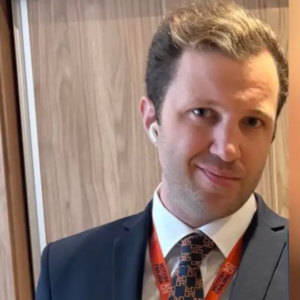 «Αυτό το “σε λίγο” δεν ήρθε ποτέ»: Η τελευταία επικοινωνία του 34χρονη δύτη με τη δασκάλα που του μάθαινε πιάνο