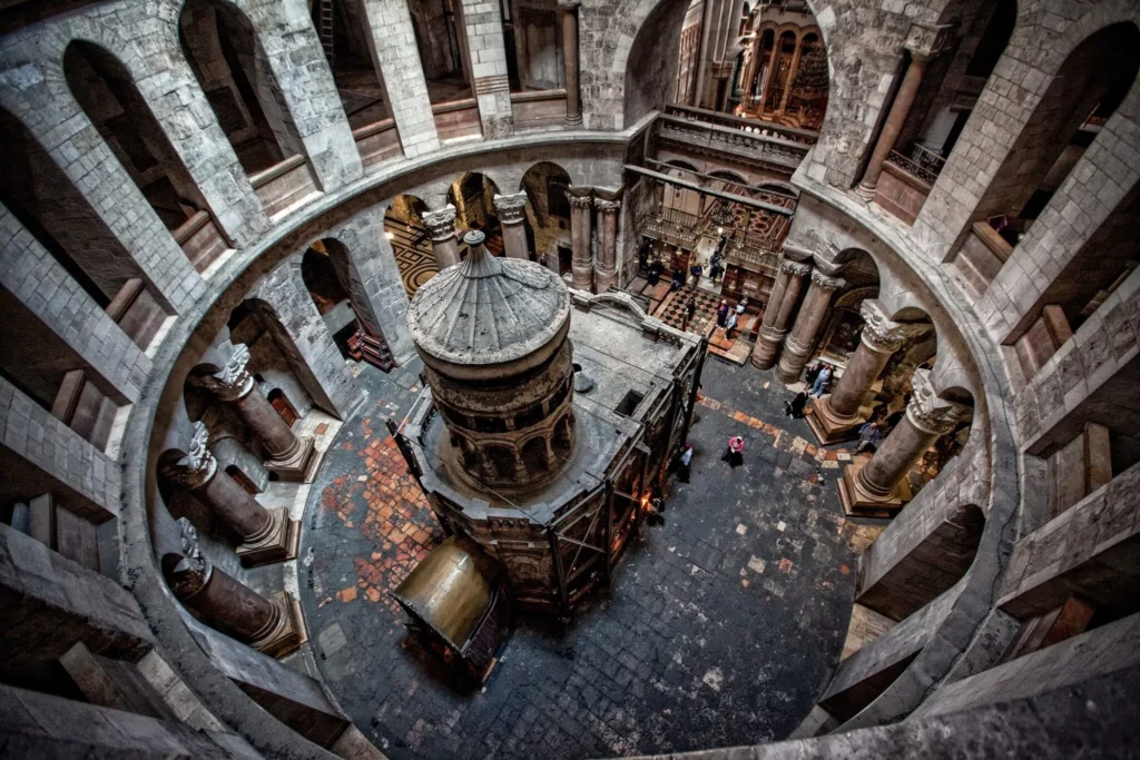 Πανάγιος Τάφος: Ειδικό σχέδιο για την πρόσβαση των θρησκευτικών ηγετών – Τα μέτρα για την τελετή Αφής