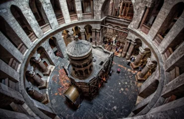 Πανάγιος Τάφος: Ειδικό σχέδιο για την πρόσβαση των θρησκευτικών ηγετών – Τα μέτρα για την τελετή Αφής