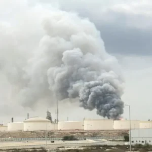 Κουβέιτ και Σαουδική Αραβία αναχαίτισαν ιρανικά drones: Εργαζόμενοι τραυματίστηκαν σε επιθέσεις σε Μπαχρέιν κι ΗΑΕ