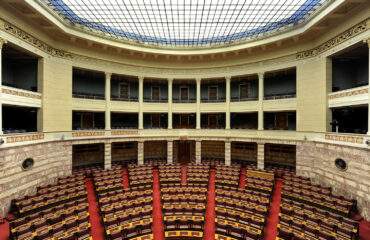 Αντιπολίτευση: Έντονες αντιδράσεις με αφορμή την ανάρτηση Κ.Μητσοτάκη για Τέμπη και αύξηση εισοδήματος