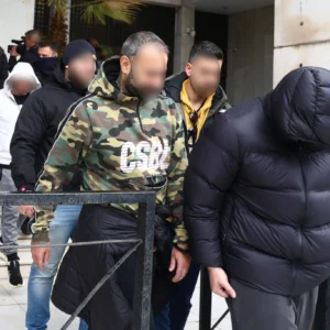 Κύκλωμα εξαπάτησης ΕΦΚΑ: Προφυλακιστέοι τέσσερις κατηγορούμενοι