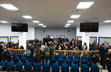 Δίκη Τεμπών: Πλήρης αναδιαμόρφωση της αίθουσας μετά τα προβλήματα της τελευταίας συνεδρίασης