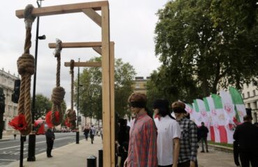 Το Ιράν εκτέλεσε δύο άνδρες μέλη της Οργάνωσης Μουτζαχεντίν του Λαού του Ιράν