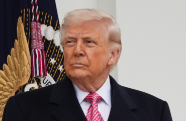 Επιμένει ο Ν.Τραμπ περί «νέου καθεστώτος» στο Ιράν με το οποίο «διαπραγματεύεται»