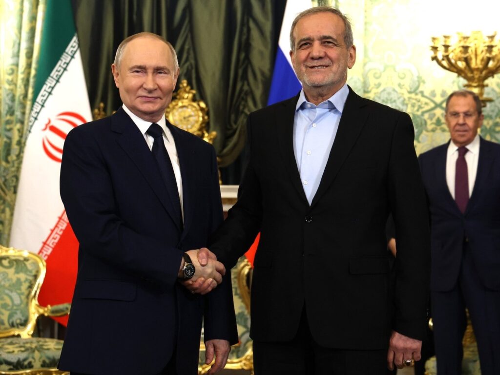 Ο Μ.Πεζεσκιάν ευχαρίστησε τον Β.Πούτιν για την υποστήριξή του στον πόλεμο με το Ισραήλ και τις ΗΠΑ