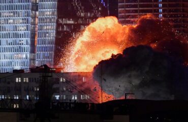 Μαχητικά αεροσκάφη του Ισραήλ βομβάρδισαν το εργοστάσιο πετροχημικών ουσιών στο Ταμπρίζ – Δείτε βίντεο