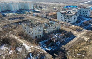 Οι Ρώσοι πραγματοποιούν αεροπορικά πλήγματα στο Σλαβιάνσκ και το Κραματόρσκ