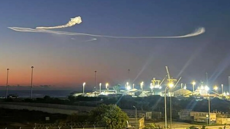Βίντεο: Ορατή από την Κύπρο η ιρανική πυραυλική επίθεση στο Ισραήλ