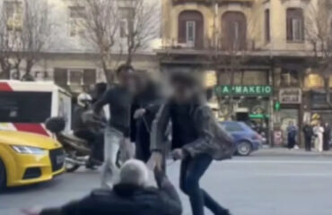 Απολύθηκε ο οδηγός του ΟΑΣΘ που «ξάπλωσε» οδηγό ΙΧ στο κέντρο της Θεσσαλονίκης