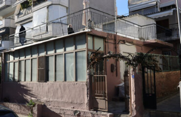 Θεσσαλονίκη: Ασφυκτικός ο θάνατος της 59χρονης που βρέθηκε νεκρή με μια ζώνη στο λαιμό της