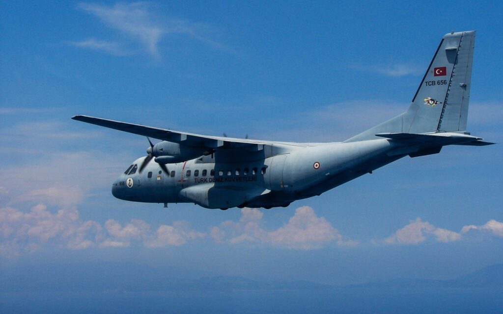 Τουρκικό κατασκοπευτικό CN-235 παραβίασε τον ελληνικό εναέριο χώρο – Άμεση η αντίδραση των αεροσκαφών της Π.Α.
