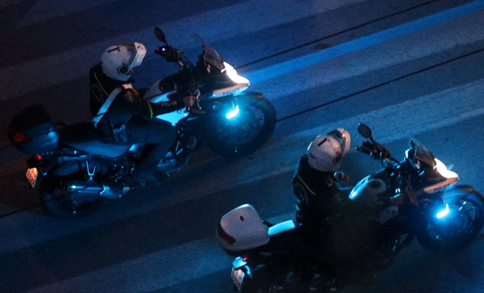 Πετρούπολη: Πασίγνωστος τράπερ επιτέθηκε σε νεαρούς (βίντεο)