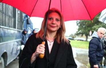 Μ.Καρυστιανού: «Δεν μπορεί να γίνει η δίκη αν δεν είμαστε οι συγγενείς μέσα στη αίθουσα»