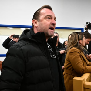 Ν.Πλακιάς στη δίκη των Τεμπών: «Αθάνατες! Όλοι φυλακή αλήτες!»