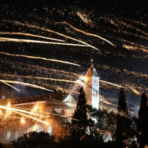 Χίος: Πάνω από 230 αυτοσχέδιες ρουκέτες κατασχέθηκαν από τις Αρχές