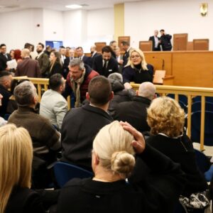 Ένταση στη δίκη των Τεμπών – Πρόεδρος προς Μ.Καρυστιανού: «Αν συνεχίσετε έτσι θα περάσετε έξω»