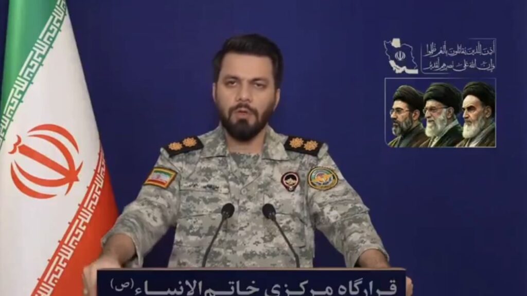 Εκπρόσωπος ιρανικού Στρατoύ: «Διατηρούμε κρυφά αποθέματα όπλων και πυρομαχικών»