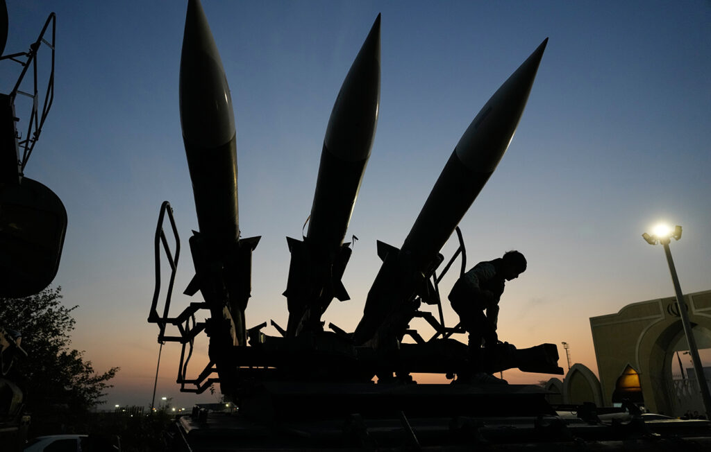 Ιράν: «Οι πύραυλοί μας έφτασαν στο λιμάνι της Χάιφα μετά τον ισχυρισμό του Ν.Τραμπ για το πυραυλικό μας πρόγραμμα»