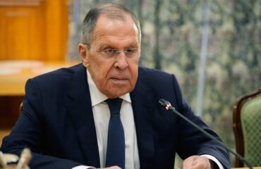 Σ.Λαβρόφ – Α.Αραγτσί: Είχαν τηλεφωνική συνομιλία για τις εξελίξεις του πολέμου στη Μέση Ανατολή