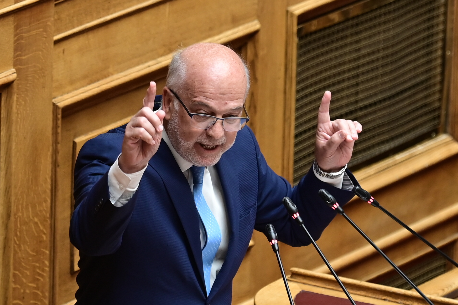 Γ.Φλωρίδης: «Δικογραφία σε βάρος της Ζ.Κωνσταντοπούλου για τα βίντεο που κατέγραψε από τη δίκη των Τεμπών»