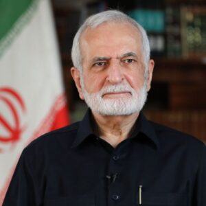 Ιράν: Τραυματίστηκε σοβαρά ο πρώην ΥΠΕΞ Καμάλ Χαραζί από αεροπορική επιδρομή στην Τεχεράνη – Νεκρή η σύζυγός του