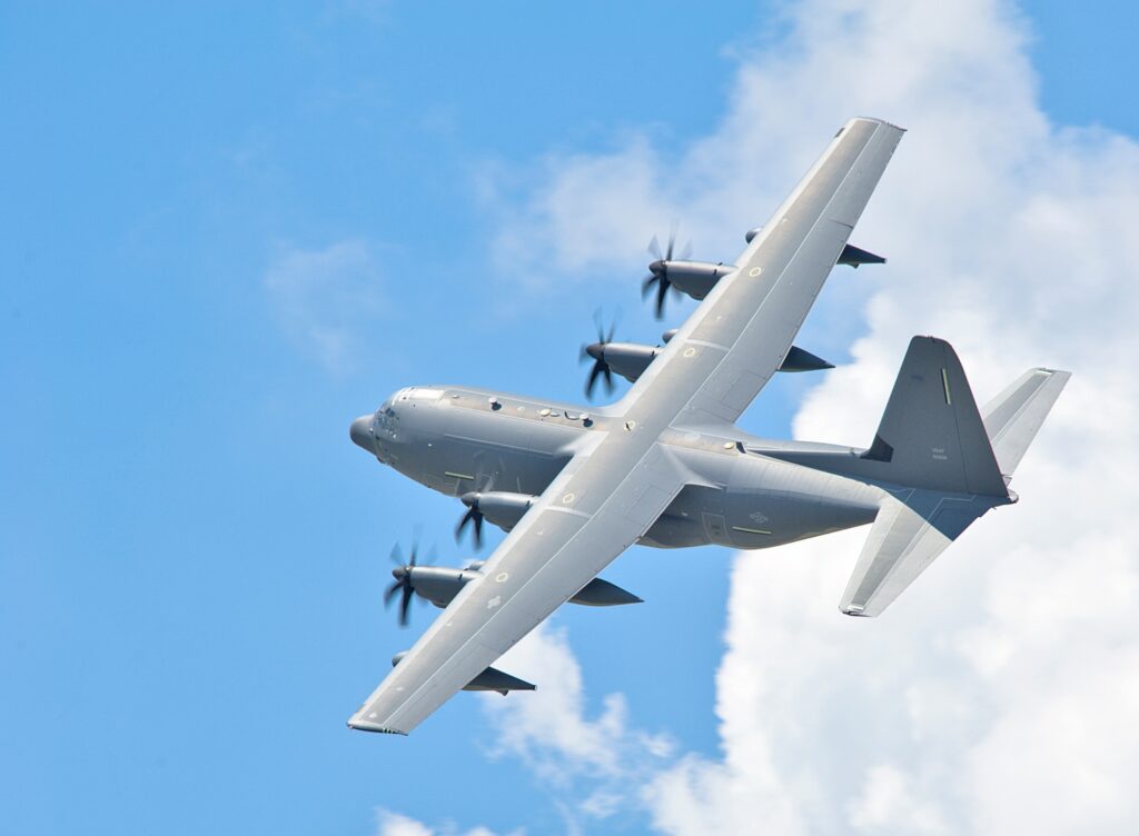 Μεγάλη επιχείρηση έρευνας και διάσωσης για τους  πιλότους του F-15E που καταρρίφθηκαν στο Ιράν