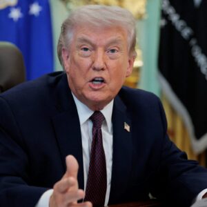 Νέες απειλές Τραμπ: «Ο Στρατός μας θα ισοπεδώσει ότι απέμεινε στο Ιράν»