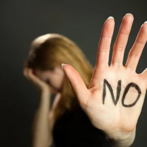 Αυστριακό υπουργείο Εσωτερικών: «Οι μετανάστες ευθύνονται για 50% των βιασμών στη χώρα»