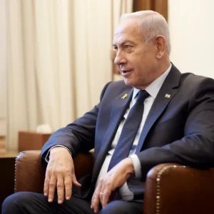 Ισραήλ: «Σε συνεργασία με τους Αμερικανούς συμμάχους μας συνεχίζουμε τα πλήγματα κατά του ιρανικού καθεστώτος»