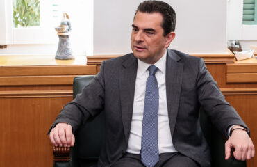 Παραιτήθηκε και ο Κώστας Σκρέκας από τη θέση του γραμματέα της ΝΔ – Ετοιμάζει την παραίτησή του ο Νότης Μηταράκης
